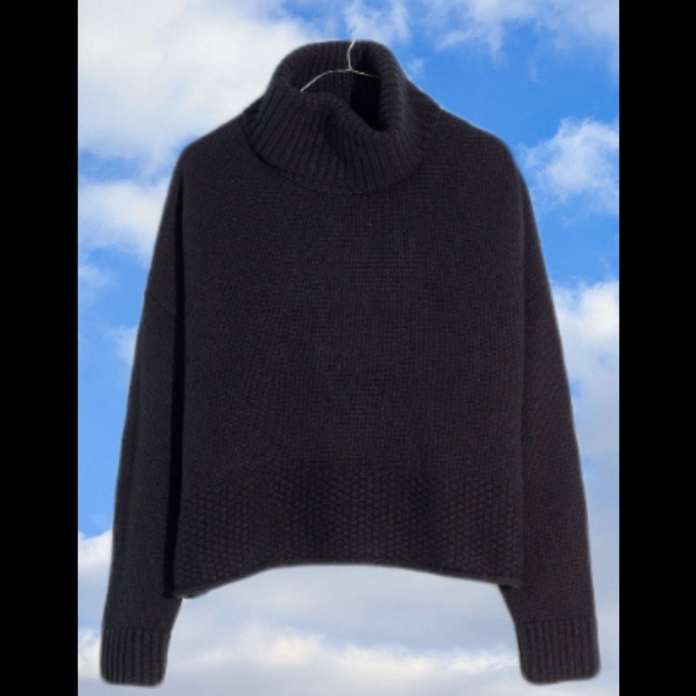 Merino Blend Crop Turtleneck